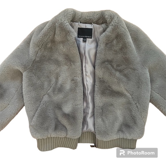 Banana Republic Faux Fur Bomber Jacket - Picture 2 of 9